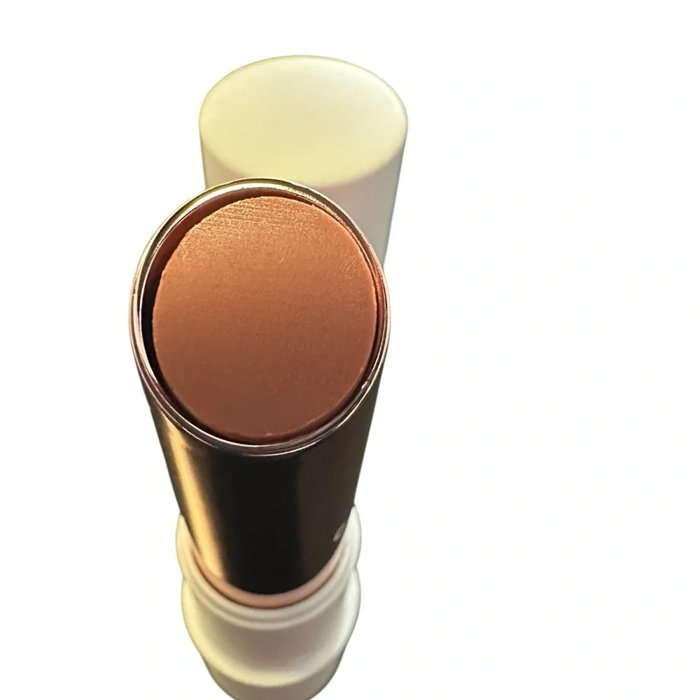 EVER Skincare Smooth Peptide Lip Therapy in HONEY MIEL NIB